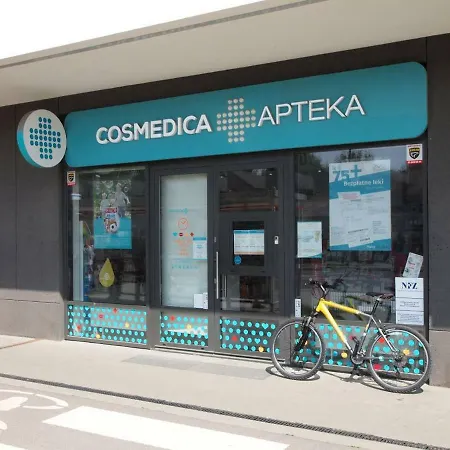 Airport Blue Lägenhet *